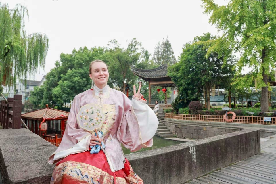 四明古郡, 更多时间好, Ilwih 四明古郡, 更多时间好, Ilwih