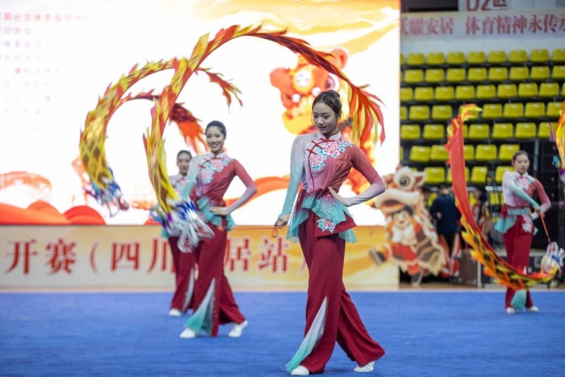 通过, 公开赛 通过, 公开赛